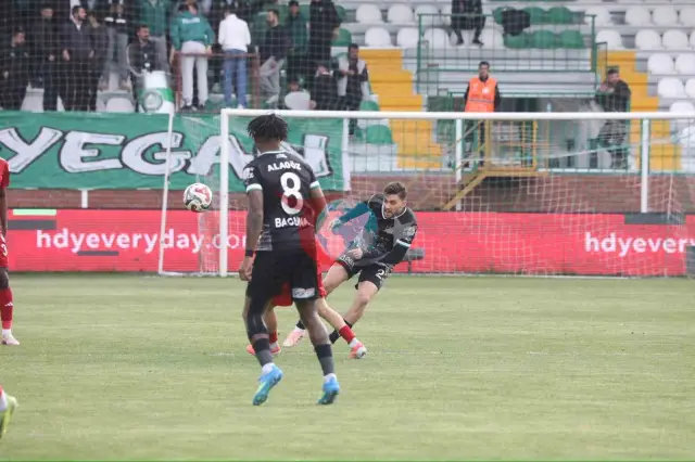 Trendyol 1. Lig'de Iğdır FK ve Pendikspor Beraberliği