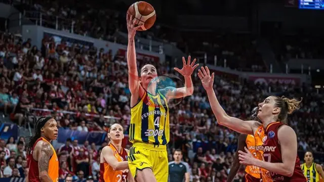 Fenerbahçe Opet, EuroLeague Women'da Üçüncü Şampiyonluğunu Kutladı