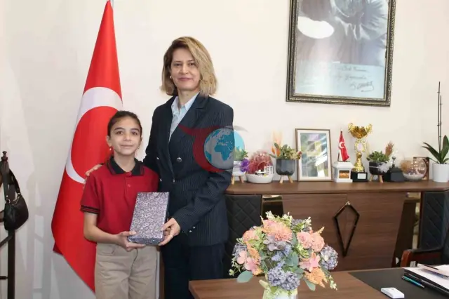 Altıntaş’ta Çevreci Küçük Öğrenci Ödüllendirildi
