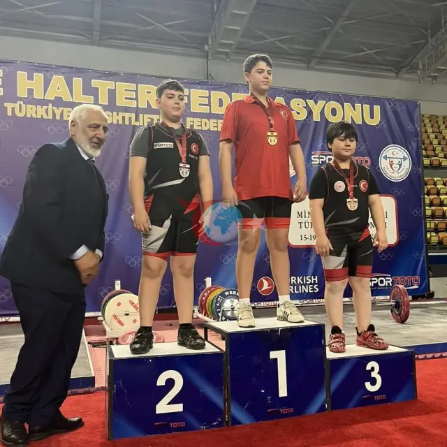 Genç Halterci Taha Toprak, Türkiye İkinciliği Kazandı