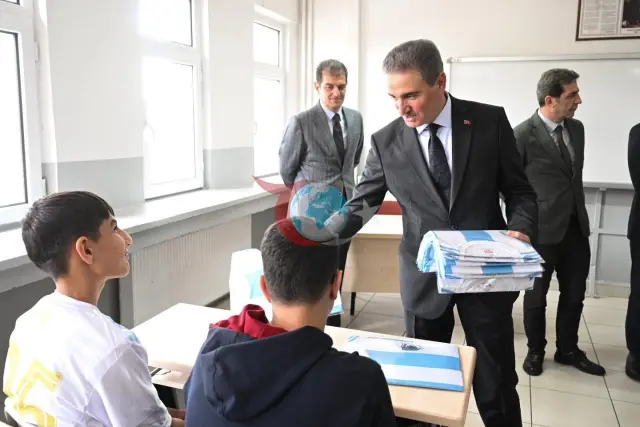 Vali Baruş, Erzurumlu Öğrencilerle Bir Araya Geldi