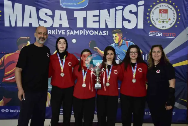 Kastamonu Üniversitesi Masa Tenisi Şampiyonası'nda İkincilik Kazandı