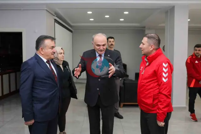 Düzce’de Gençler için Yeni Sosyal ve Akademik Merkez Açıldı