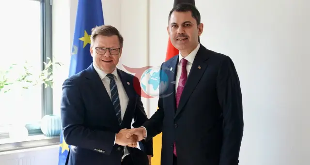 Bakan Kurum, BM ve Yabancı Meslektaşlarıyla Berlin'de İklim Görüşmeleri Yaptı