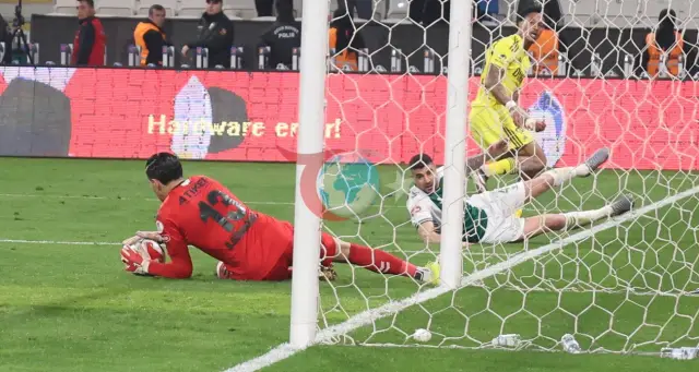 Konya'da Uzatmalarda Dram! Fenerbahçe, Kupadan Elendi