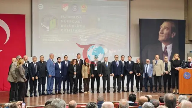 Ural Aküzüm ve Emrah Bayraktar, Futbolda Eğitim ve Akademi İş Birliği Çalıştayında Bir Araya Geldi