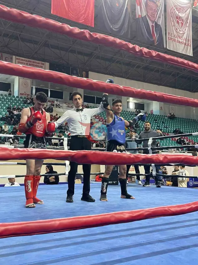 Kayseri'nin Muaythai Başarısı: Okul Sporlarında Zirve