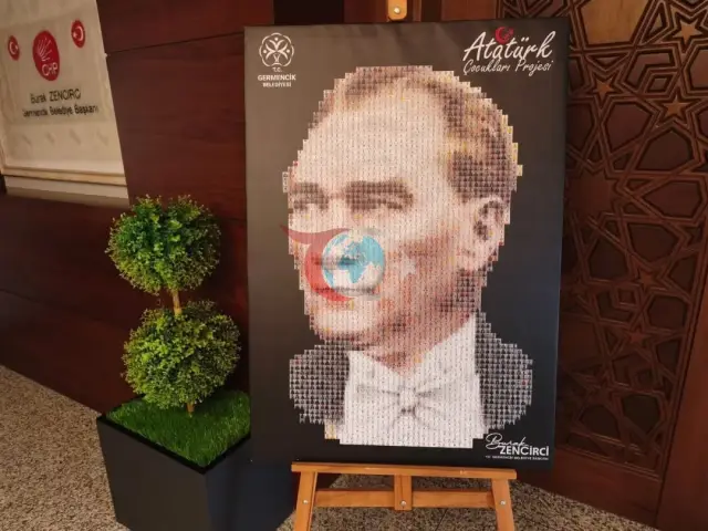 Germencik’te 500 Çocuğun Katılımıyla Atatürk Portresi Oluşturuldu