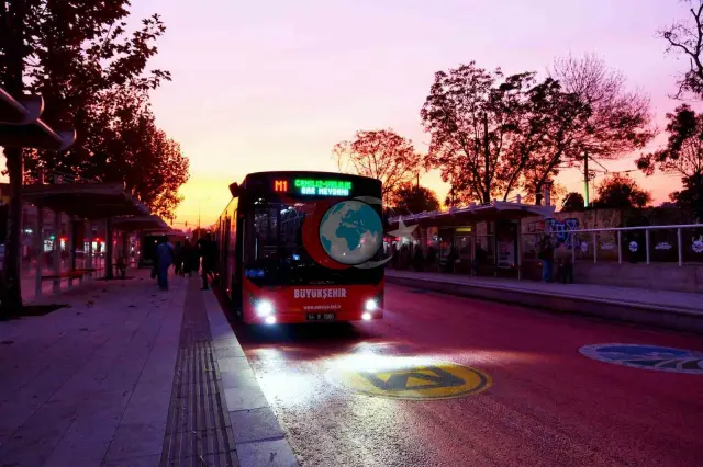 Sakarya’da Metrobüs Sefer Saatleri Güncellendi