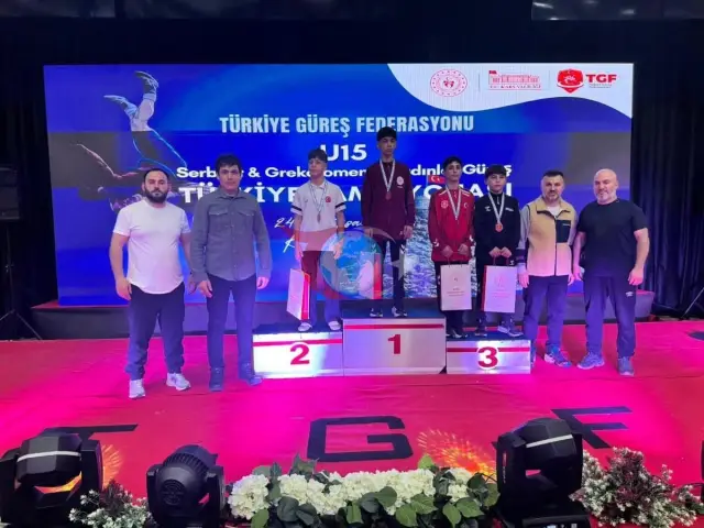 Yunusemreli Güreşçi Kalay, Türkiye Şampiyonası'nda Bronz Madalya Aldı
