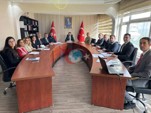 Susuz'da Kamu Kurumları Değerlendirme Toplantısı Gerçekleştirildi