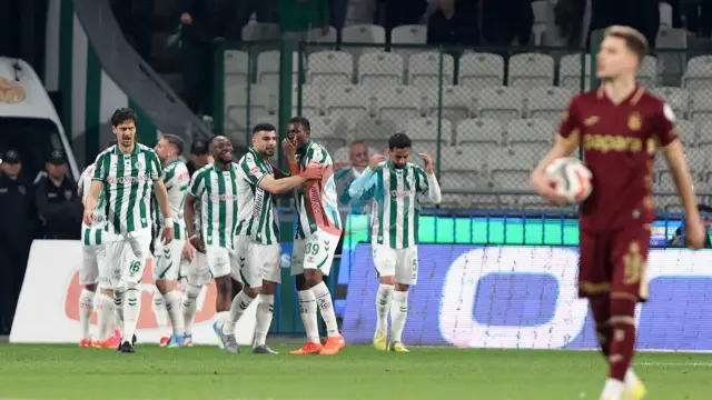 Trabzonspor, Konya'da Puan Kaybetti