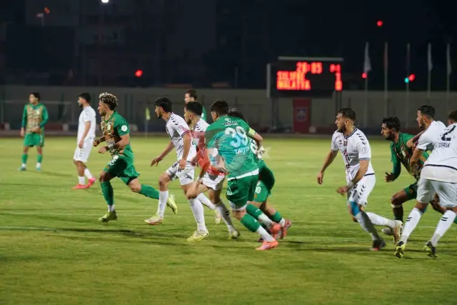 Malatya Yeşilyurtspor Play-Off'ta Üst Tura Yükseldi
