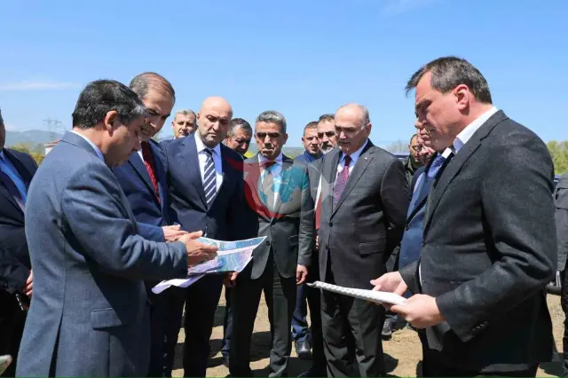 Düzce'de Gümrük ve Lojistik Merkezi Projesi Bakanlık Heyeti Tarafından İncelendi