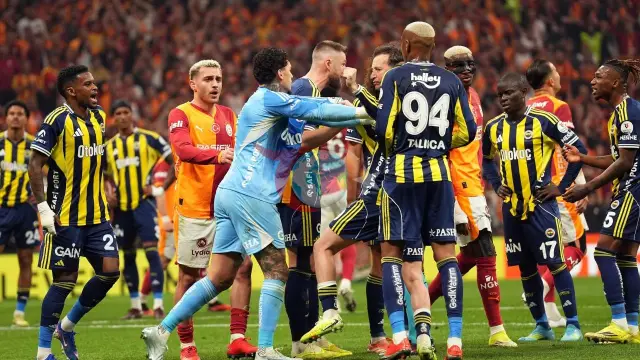 Galatasaray ve Fenerbahçe Derbisi Sonrası PFDK Sevkleri Açıklandı