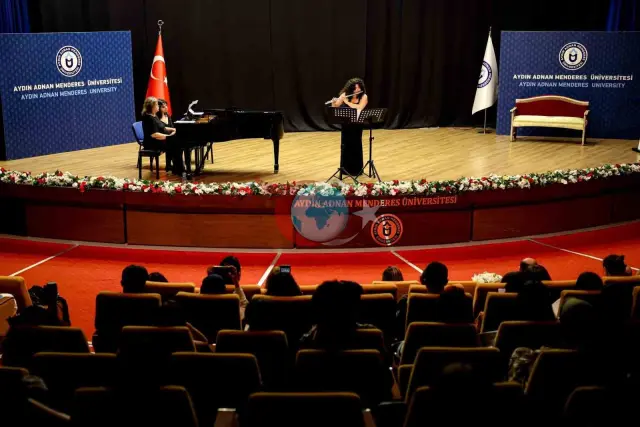 ADÜ'de Sanat Dolu Konser Etkinliği Büyük Beğeni Topladı
