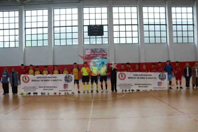Futsal Turnuvası, DMD Hastası Kardeşler İçin Umut Oldu
