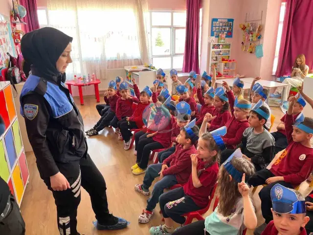 Polislerden Çocuklara Özel Eğitim