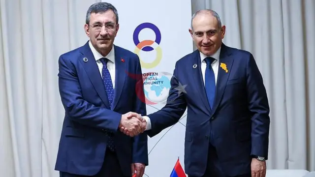 Cevdet Yılmaz ve Nikol Paşinyan Erivan'da Buluştu