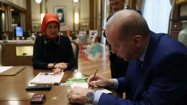 Cumhurbaşkanı Erdoğan'dan Türk Kızılaya Anlamlı Bağış