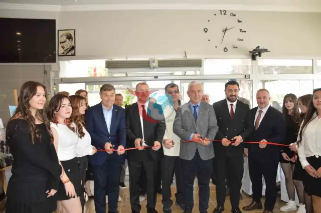 Bergama'da Vakıf Haftası Etkinlikleri Büyük İlgi Gördü