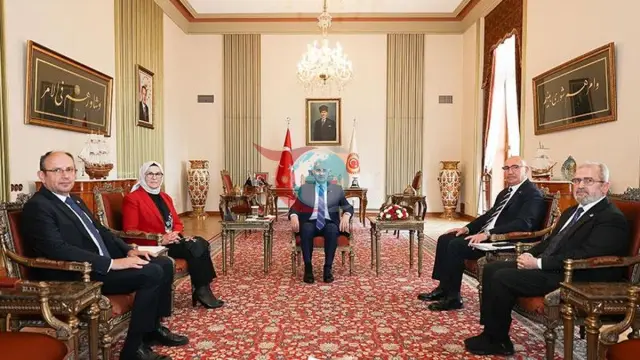 Kurtulmuş, Çocuk Hakları Alt Komisyonu Üyeleri ile Bir Araya Geldi