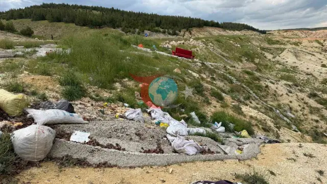 Adıyaman-Şanlıurfa Yolunda Atık Alarmı