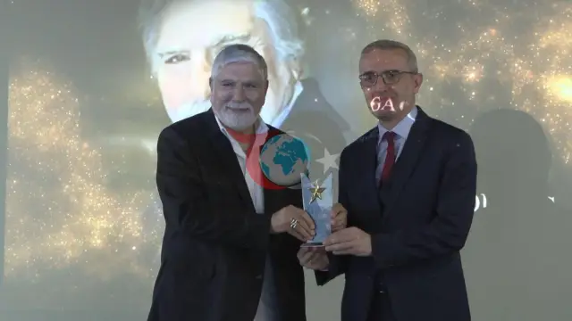 İstanbul Esenyurt Üniversitesi'nde İletişim Ödülleri Sahiplerini Buldu