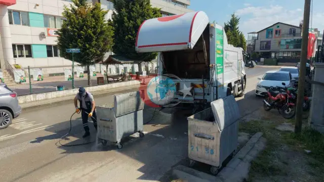 Başiskele'de Temizlik ve Bakım Çalışmaları Hız Kesmeden Devam Ediyor