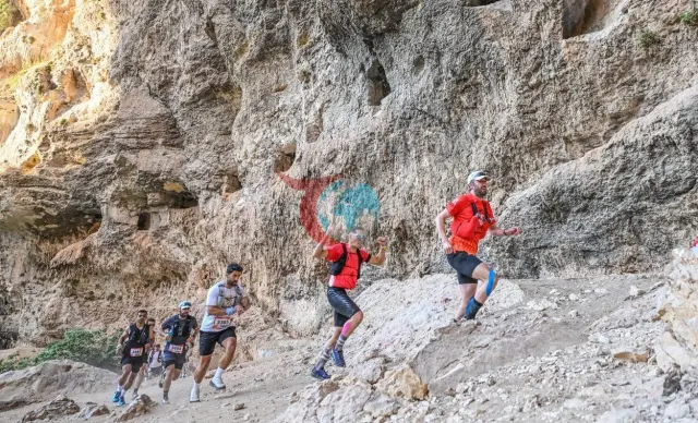 Mersin'de Antik Tarih ve Doğa İçinde Ultra Maraton Coşkusu