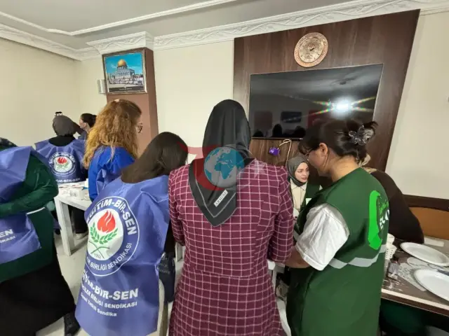 Kars'ta Yeşilay ve Eğitim-Bir-Sen'den Sanat Dolu Atölye