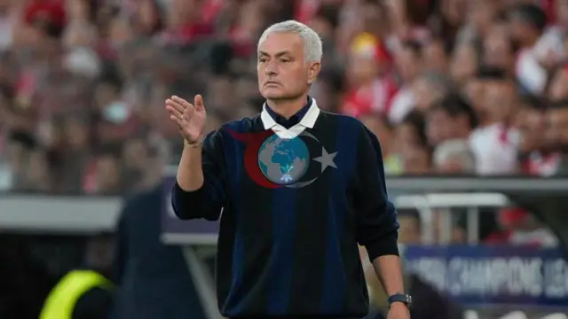Mourino "Real" haqidagi mish-mishlarga aniq javob berdi.