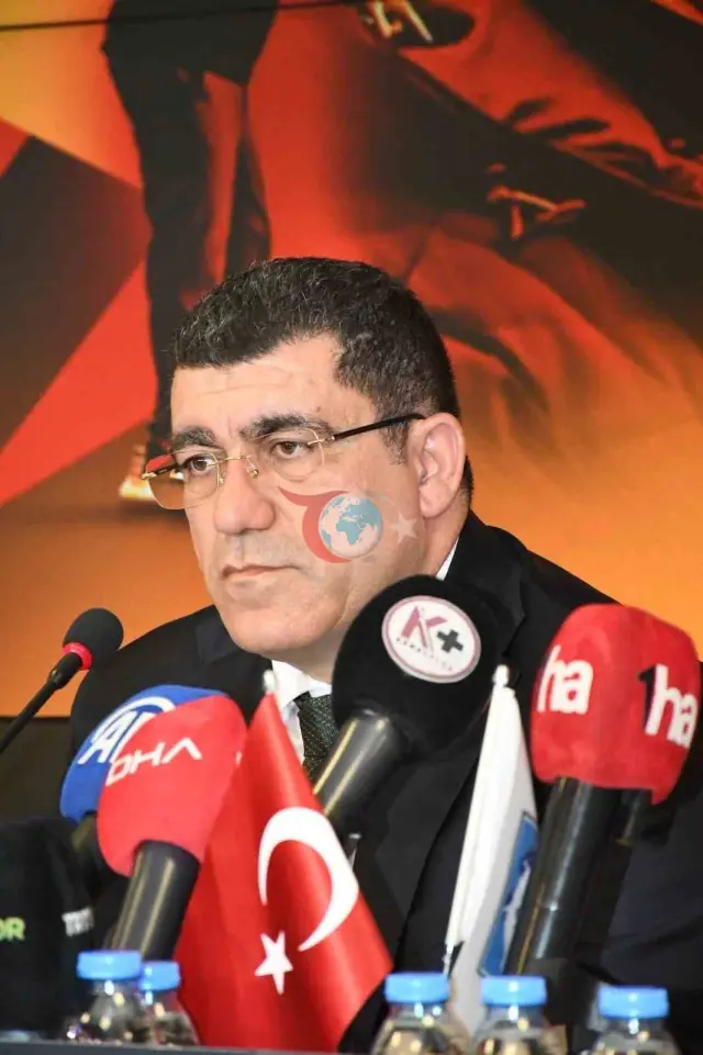 Kayserispor azarkeşlərdən üzr istəyir: Klubun gələcəyi üçün ümidverici mesajlar