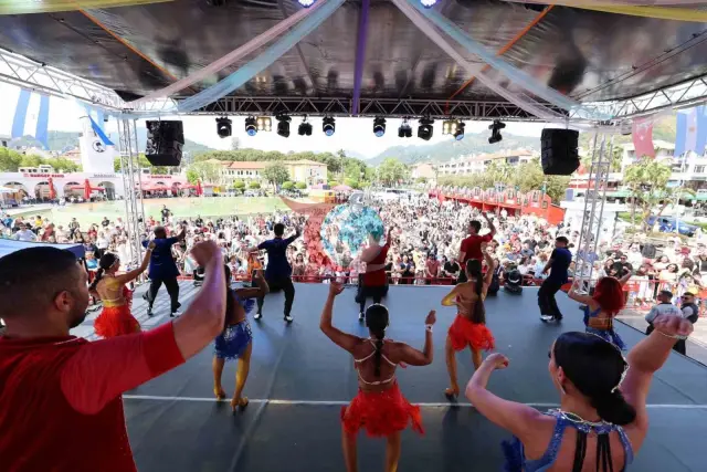 Marmaris Latin Festivali Turizme Renkli Bir Soluk Getirdi