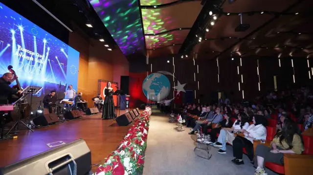 Kayseri'de Avrupa Günü İçin Unutulmaz Konser Etkinliği