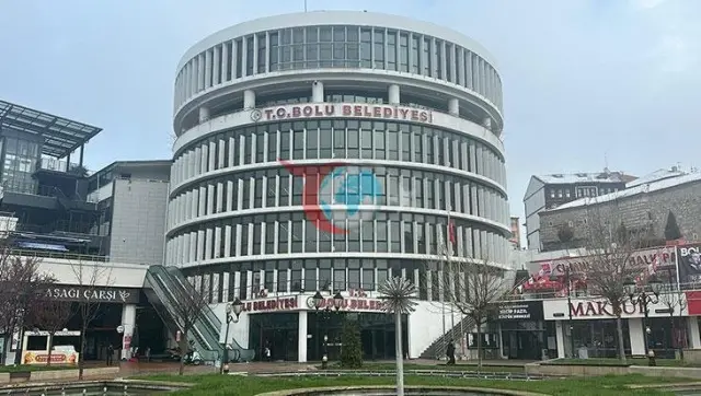 Bolu Belediyesi ve Bol-Tur A.Ş.'ye Şafak Baskını: Jandarma Harekete Geçti