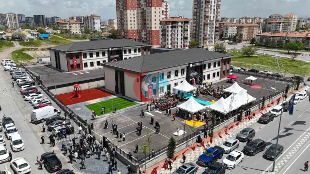 Kayseri'de Eğitim Yatırımı: Melikgazi'den İki Yeni Okul