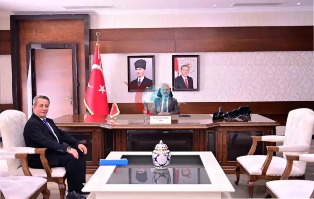 Efeler Belediye Başkanı Yetişkin'den Vali Varol'a Anlamlı Ziyaret
