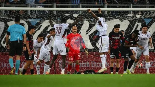 Trabzonspor Son Dakika Golüyle Türkiye Kupası'nda Finale Yükseldi