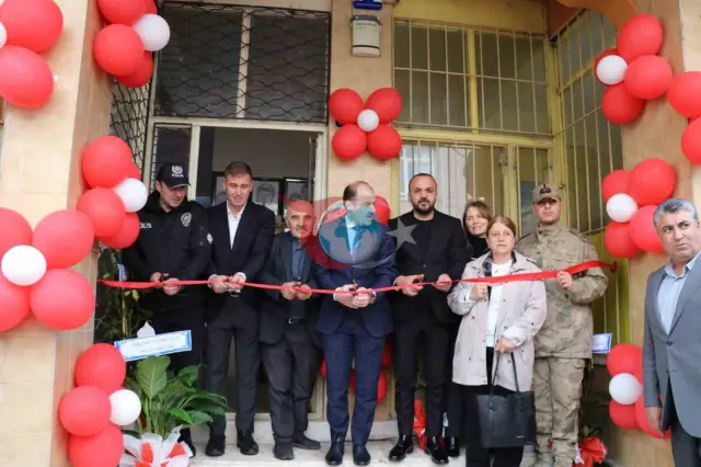 Unikal Relyef və Kömür Rəsm Sərgisi Oltuda İncəsənətsevərləri Görüşür