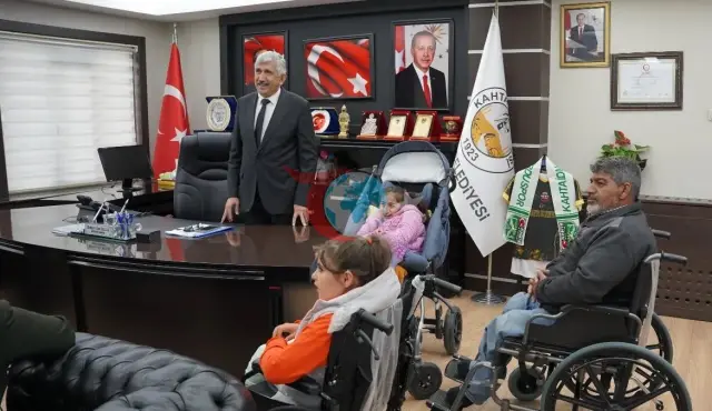 Kahta Belediye Başkanı Hallaç'tan Engelliler İçin Anlamlı Mesaj