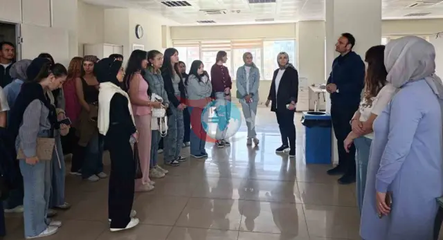 DPÜ Öğrencilerinden SGK'ya Anlamlı Ziyaret