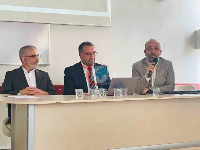 Türküler, Türk Kültürünün Zengin Mirası Olarak Anlatıldı
