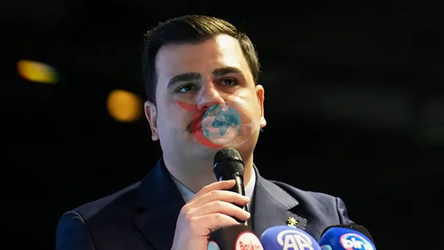 AK Parti'den Özgür Özel'e Sert Yanıt: İzmir İçin Çalışmaya Devam Edeceğiz