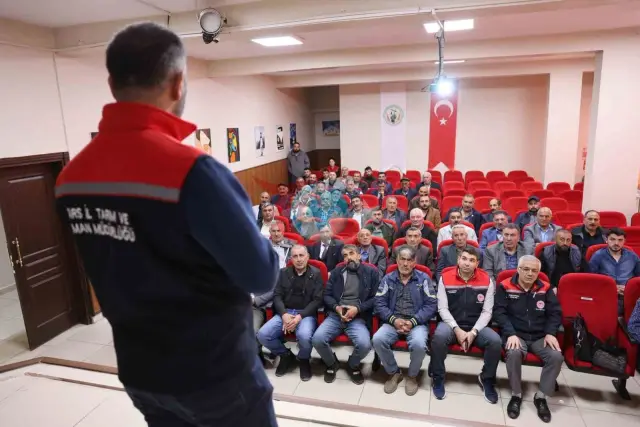 Kars'ta Çiftçilere Kırsal Kalkınma ve Su Tasarrufu Eğitimi