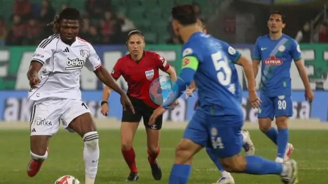 Kadın Hakem Asen Albayrak, Tarihi Rizespor-Beşiktaş Maçında Eleştirilerin Odağında
