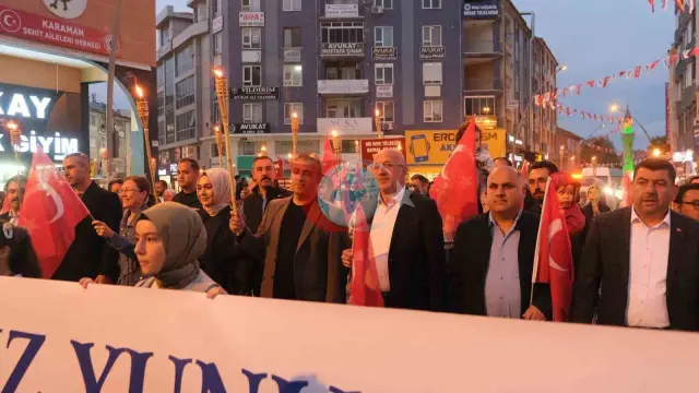 Karamanda Türk Dili Festivalı coşğusu: Fənər yürüşü ilə rəngləndi