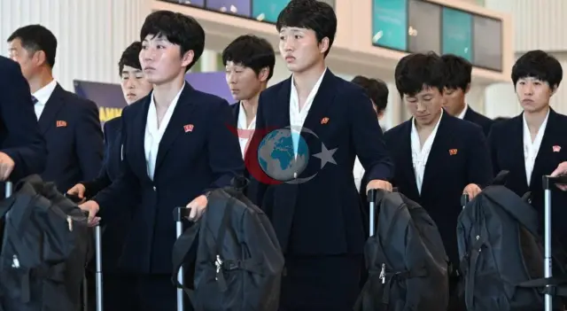 Demirgazyk Koreýanyň futbol topary Günorta Koreýada: 8 ýyldan soň ilkinji sapar