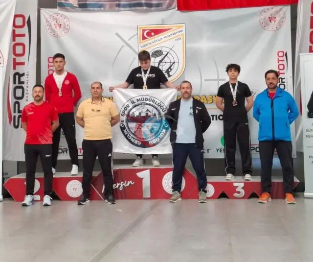 Adıyamanlı Mehmet Ali Kaya Hava Silahları üzrə Türkiyə üçüncüsüdür