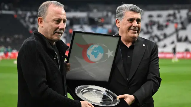 Beşiktaş'ta Sergen Yalçın İstifası: Yeni Dönem Başlıyor